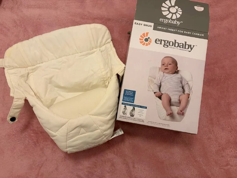 Переноска для ребенка Ergobaby с вкладышем Easy Snug