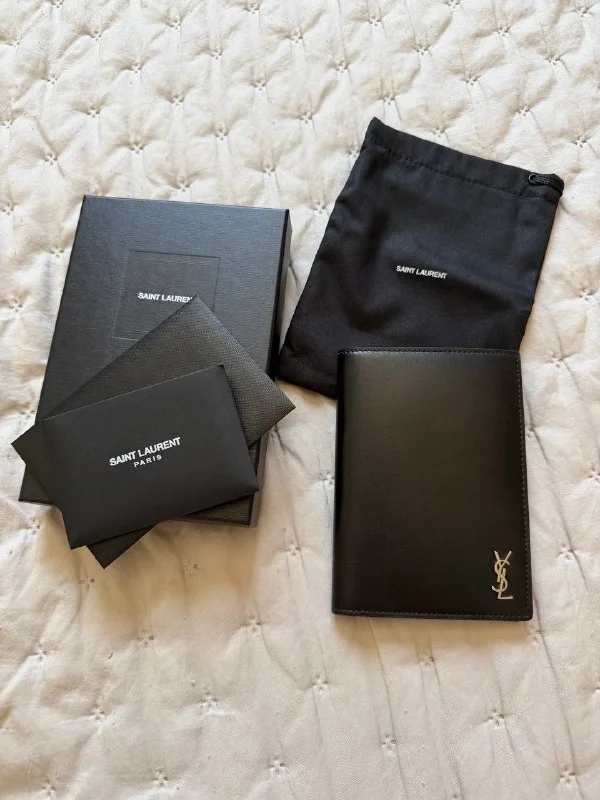 Обложка для паспорта Ysl( оригинал), 200€, Лимассол
