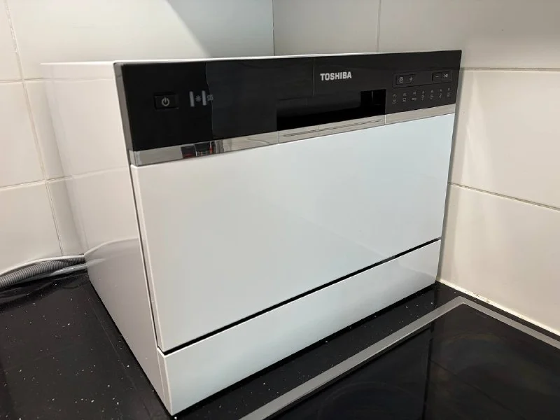 Настольная посудомойка Toshiba DW-06T2