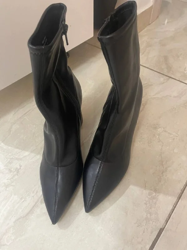 Женские ботинки на каблуке ALDO