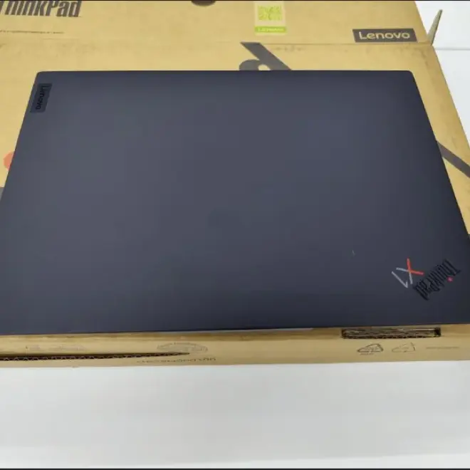 Lenovo ThinkPad X1 Carbon Gen 10