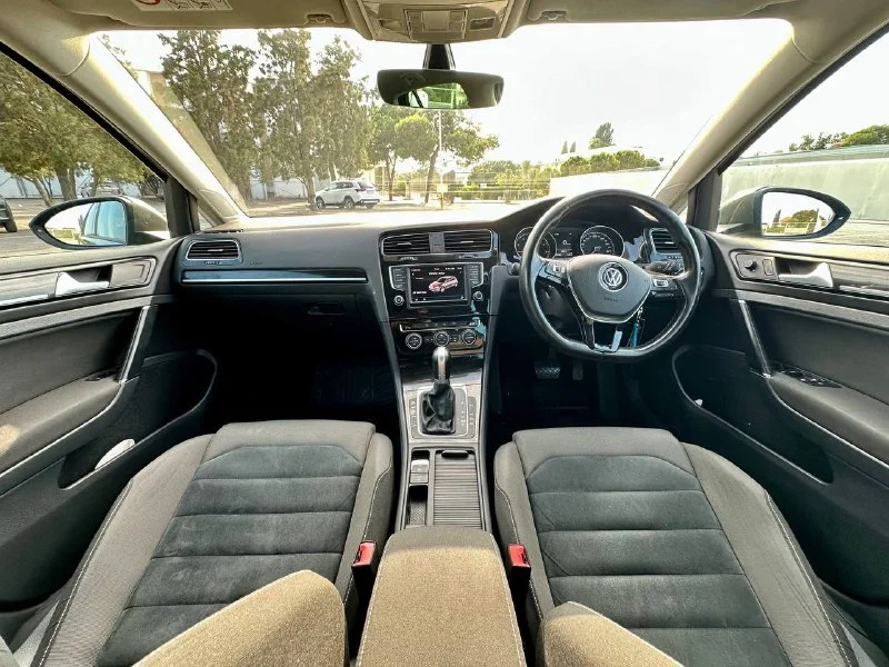 Volkswagen Golf 1.4 Автомат