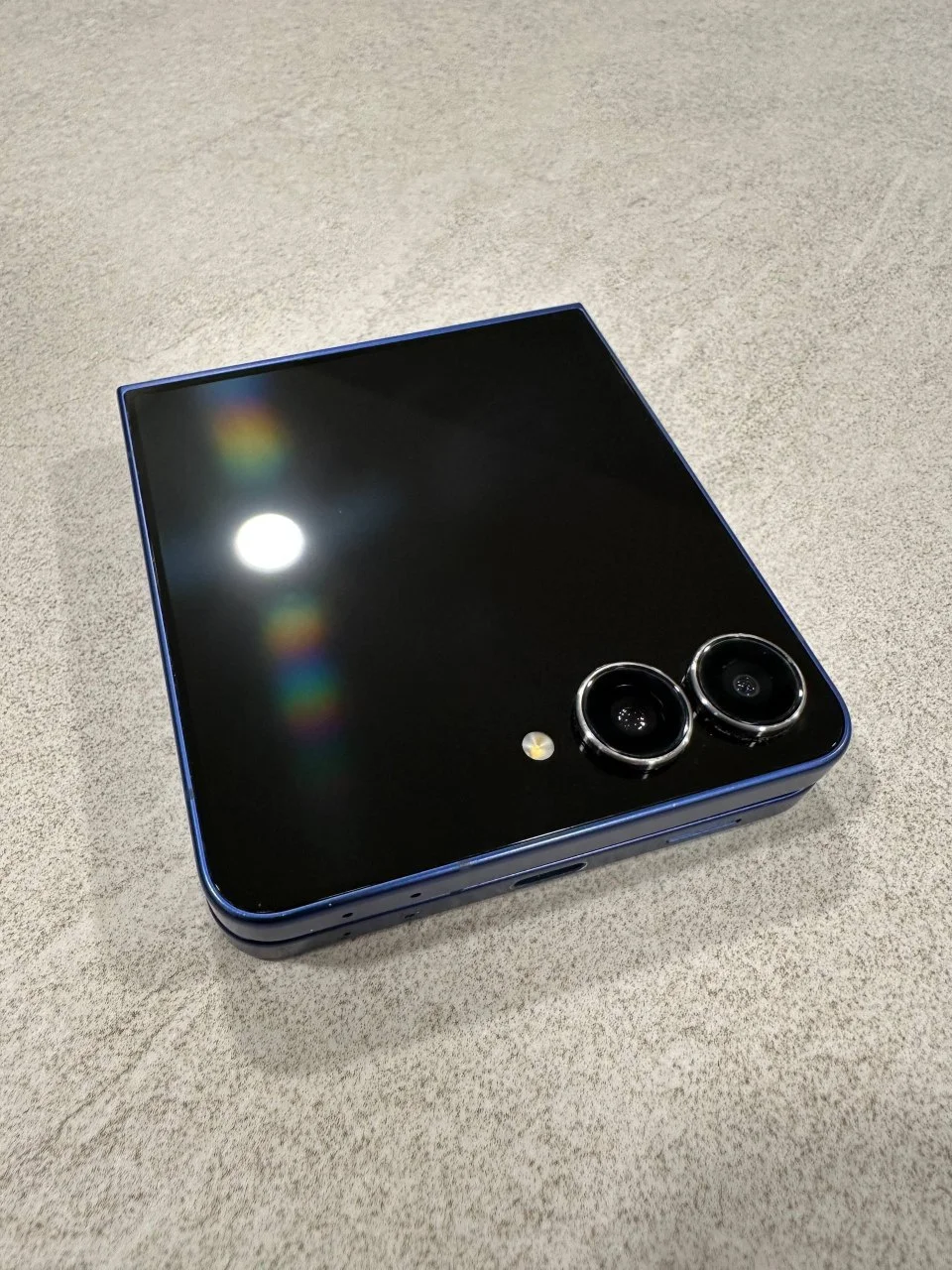 Samsung Galaxy Z Flip7 512 ГБ