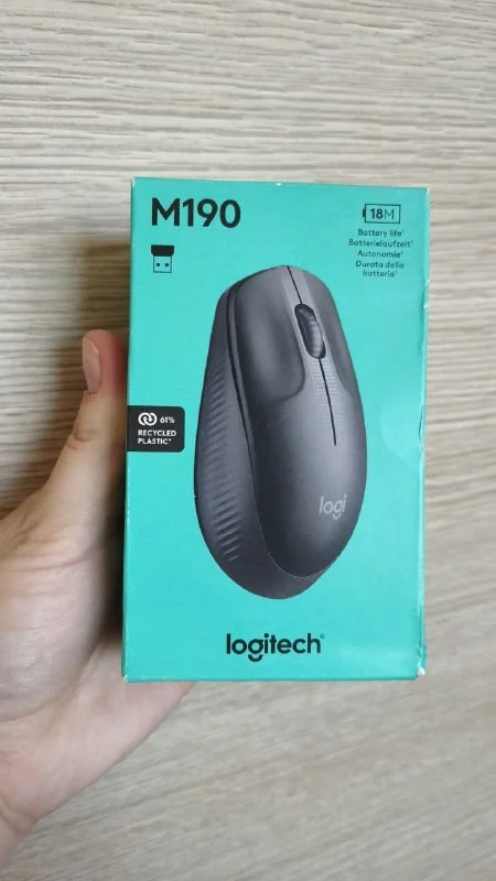 Полноразмерная беспроводная мышь Logitech M190
