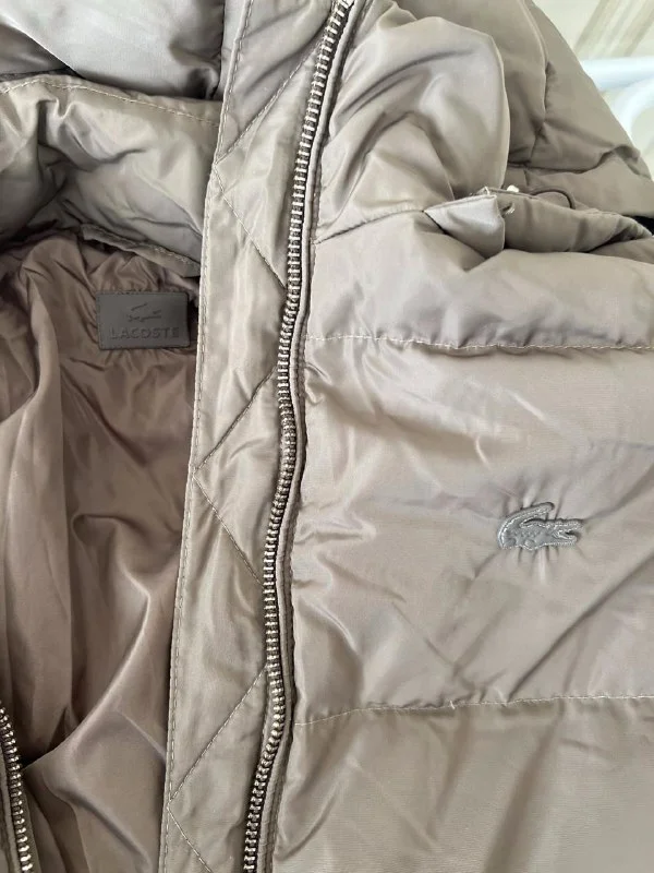 Курточка на пуху Lacoste