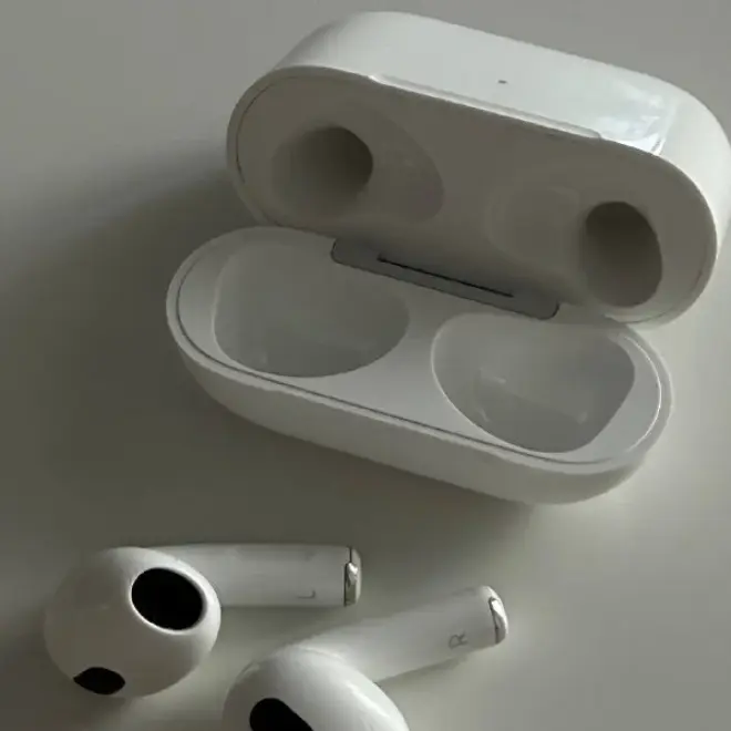 Apple AirPods 3