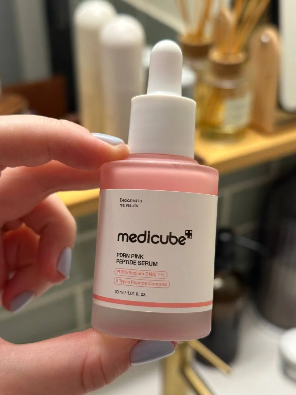 Сыворотка medicube PDRN PINK PEPTIDE SERUM