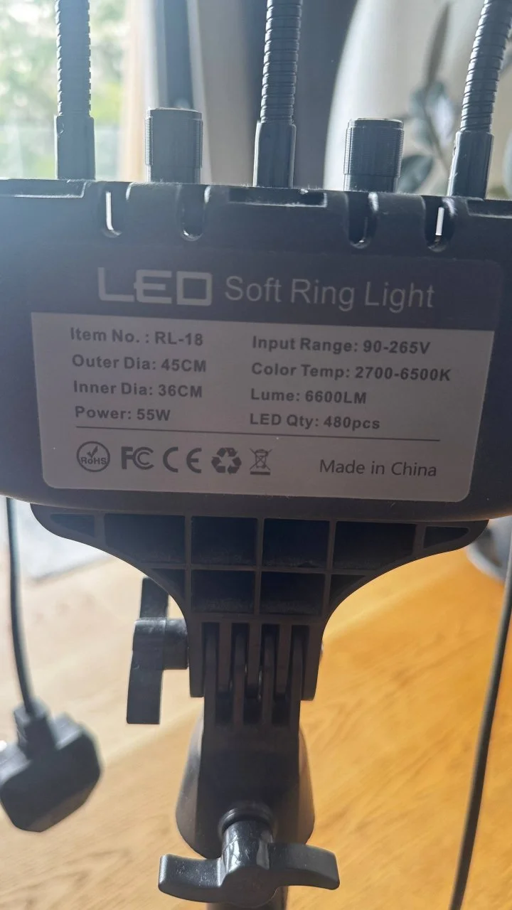 Кольцевая LED-лампа 45 см со штативом и пультом