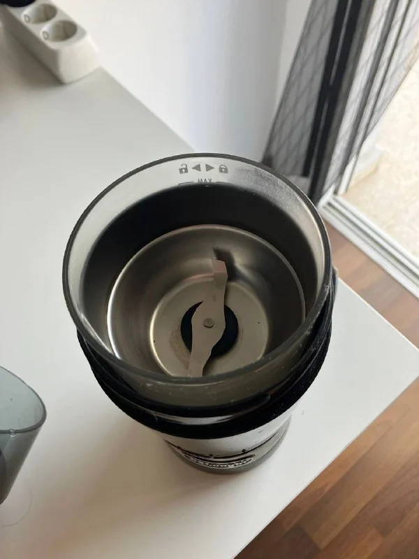 Кофемолка DeLonghi