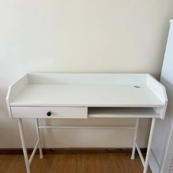 Стол IKEA Hauga